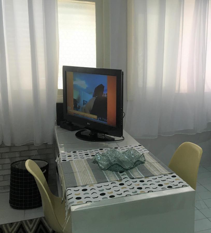 Kitnet Aconchegante Beira Mar. Apartment ซันโตส ภายนอก รูปภาพ