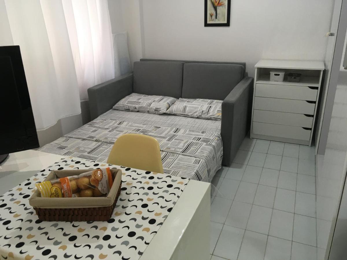 Kitnet Aconchegante Beira Mar. Apartment ซันโตส ภายนอก รูปภาพ
